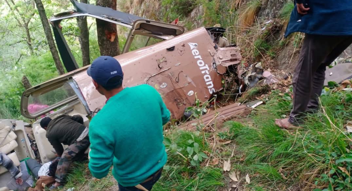 उत्तरकाशी में हेलीकॉप्टर दुर्घटनाग्रस्त, पांच की मौत